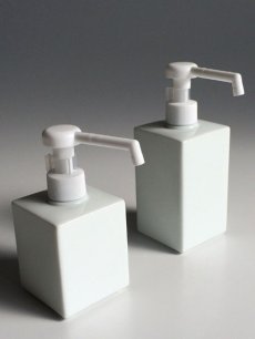 画像5: 【Square Dispenser】シャワーボトル 300ml　除菌　スクエアディスペンサー　詰替え容器　日本製　ロロ　LOLO 300ｍｌ (5)