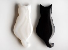 画像1: 【Pearl Collection】猫　箸置きS/ねこ/白猫/黒猫/ネコ/キャット/レスト/水牛角/シェル/パール/貝 (1)