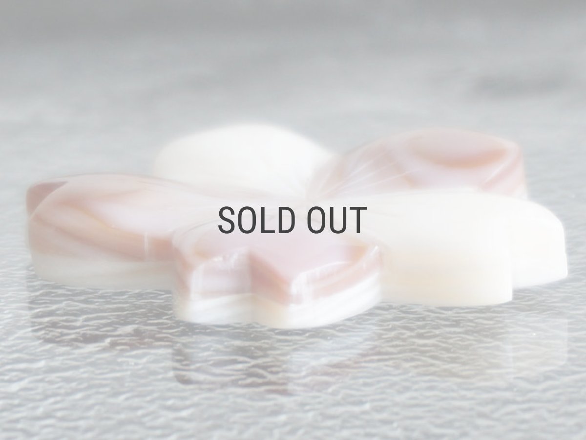 画像3: ネコポス対応【Pearl Collection】桜 箸置き/さくら2色/花/フラワー/レスト/シェル/パール/貝 (3)