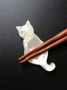 画像8: 【Pearl Collection】猫　箸置き　M　ねこ　オーロラ　白蝶貝　ネコ　キャット　レスト　シェル/　パール/貝 (8)