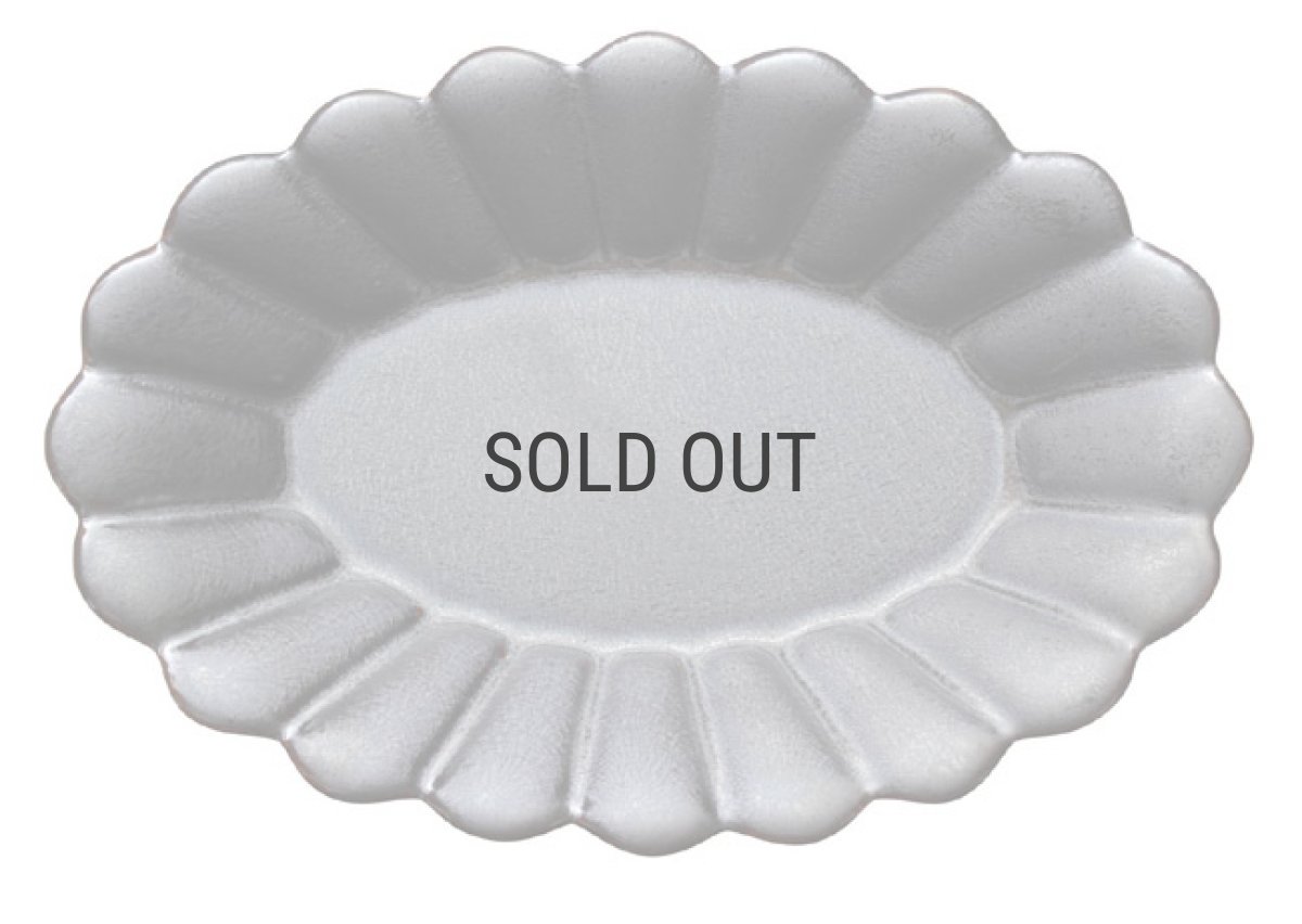 画像1: 【Poterie】ポテリエ　オーバルプレートS　14.8ｃｍ/鉄黒/シルバーブラック/黒/リム皿/小鉢/フラワー/陶器/日本製 (1)