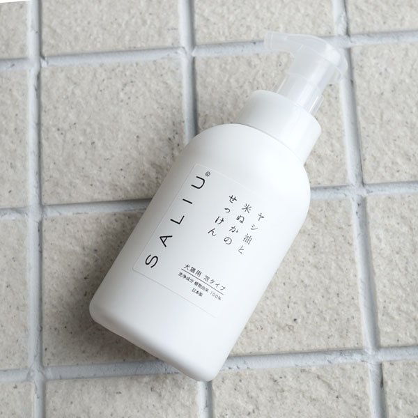 Saliu ヤシ油と米ぬかのせっけん 犬猫用せっけん 500ml 日本製 ペット シャンプー 泡ボトル 動物に優しい 手肌に優しい 地球に優しい Eco Nature Ave