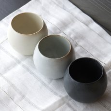 画像5: 【SHIKIKA】ころころ 大&茶敷き セット 240ml 茶たく 焼酎カップ 煎茶カップ コップ 湯のみ 陶器製 日本製 240ｍｌ (5)