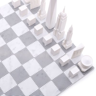 画像2: 【Skyline Chess 】ロンドンVSニューヨークエディション　チェスセット　チェス　木製ボード　ウッド　スカイラインチェス　NEW YORK CITY VS. LONDON SPECIAL EDITION　トイ　オブジェ　インテリア　お洒落　おしゃれ　かっこいい　モダン　ギフト　ボードゲーム　　