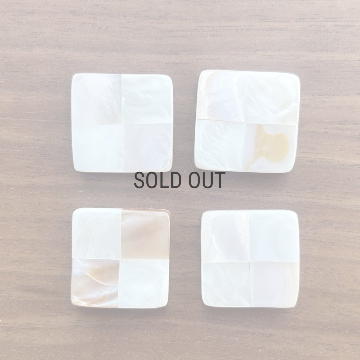 画像2: ネコポス対応【Pearl Collection】市松　箸置き２色 レスト シェル パール 貝 (2)