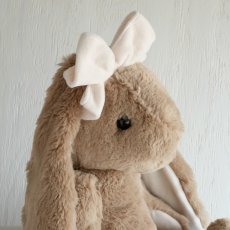画像12: 【Bukowski】ウサギのガブリエル　Gabrielle　40cm 　頭にリボン　ブラウン　スウェーデンのぬいぐるみ　ソフトトイ　ブコウスキー　結婚式 (12)