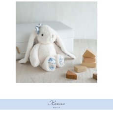 画像3: 【Bukowski】ウサギのカニーナ フローラル　Frendly Kanina Floral  フローラル　ブルー＆ホワイト 30cm 　スウェーデンのぬいぐるみ　ソフトトイ　ブコウスキー　誕生日　 (3)