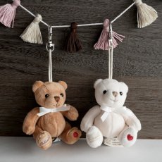 画像9: 【Bukowski】くまのアントン　レオナード　バッグチャーム　Lovely Anton & Leonard 10cm 　スウェーデンのぬいぐるみ　ブコウスキー　キーホルダー　ハートの刺繍 (9)