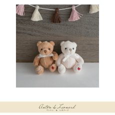 画像4: 【Bukowski】くまのアントン　レオナード　バッグチャーム　Lovely Anton & Leonard 10cm 　スウェーデンのぬいぐるみ　ブコウスキー　キーホルダー　ハートの刺繍 (4)