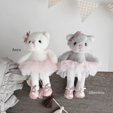 画像8: 【Bukowski】猫のアルバティーナ＆アーニャ　Albertina & Anya　18cm バレリーナ　チュチュ　スウェーデンのぬいぐるみ　ブコウスキー　誕生日　 (8)