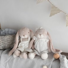 画像4: 【Bukowski】ウサギのルシアン　Lucian  30cm ギフトボックス入り　スウェーデンのぬいぐるみ　ブコウスキー 　うさぎ　出産祝い　誕生日 Sweden (4)