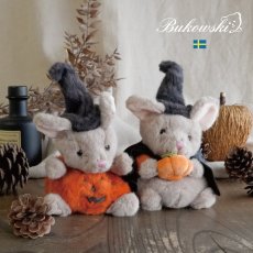画像1: 【Bukowski】Halloween Mousy 　ねずみのハロウィン　約18cm 　(Witch・Pumpkin)　スウェーデンのぬいぐるみ　ソフトトイ　ブコウスキー　誕生日　 (1)