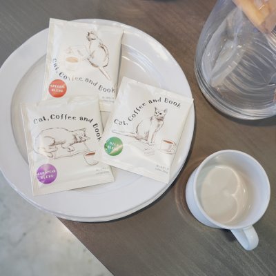 画像1: 【コーヒー乃川島】Cat, Coffee and Book  ドリップバッグ　ブレンドコーヒー　8g　マイルド　ヨーロピアン　スペシャル 
