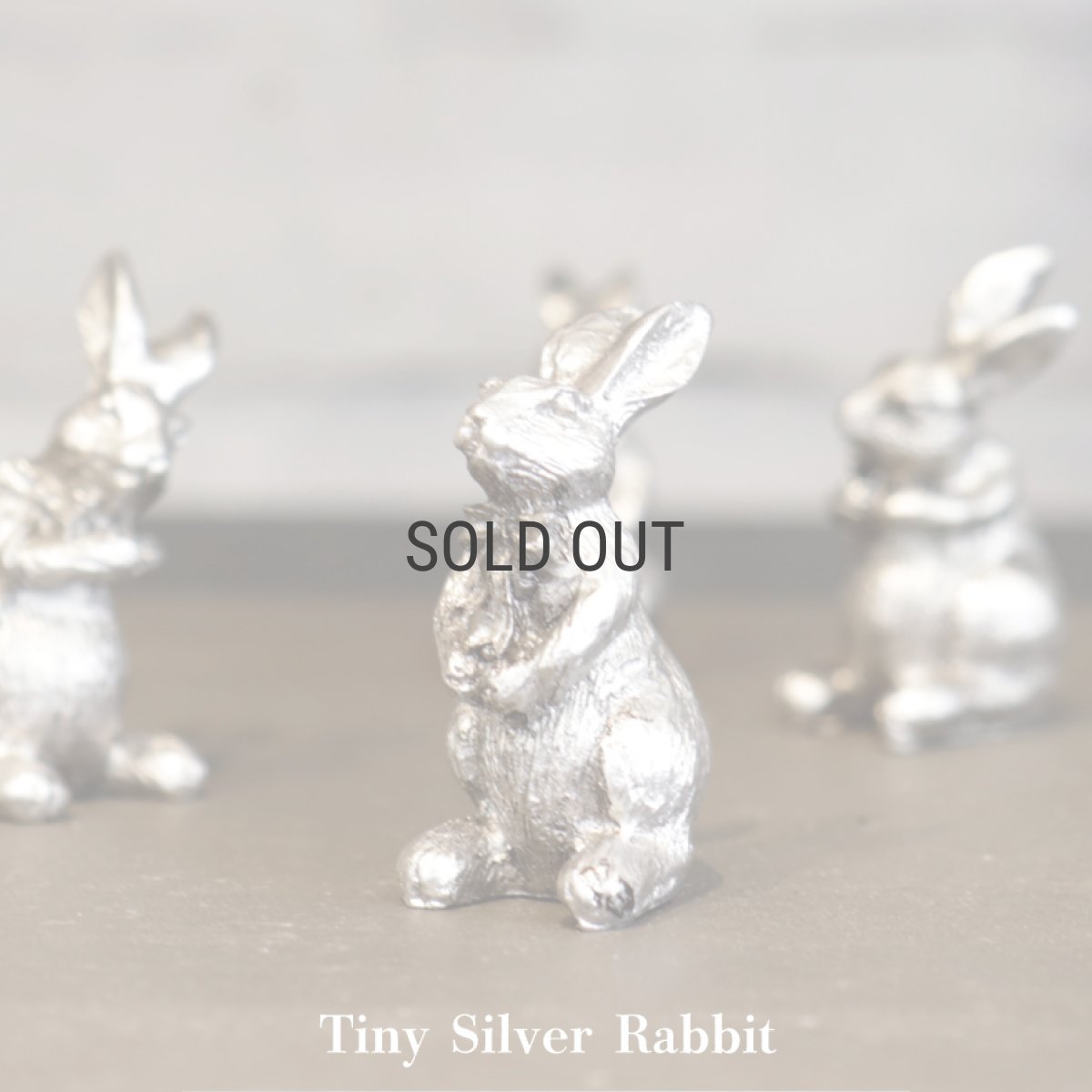 画像1: 【COVENT GARDEN】シルバーラビット　Tiny Silver Rabbit ウサギ　ポリレジン　アンティーク風　コベントガーデン (1)