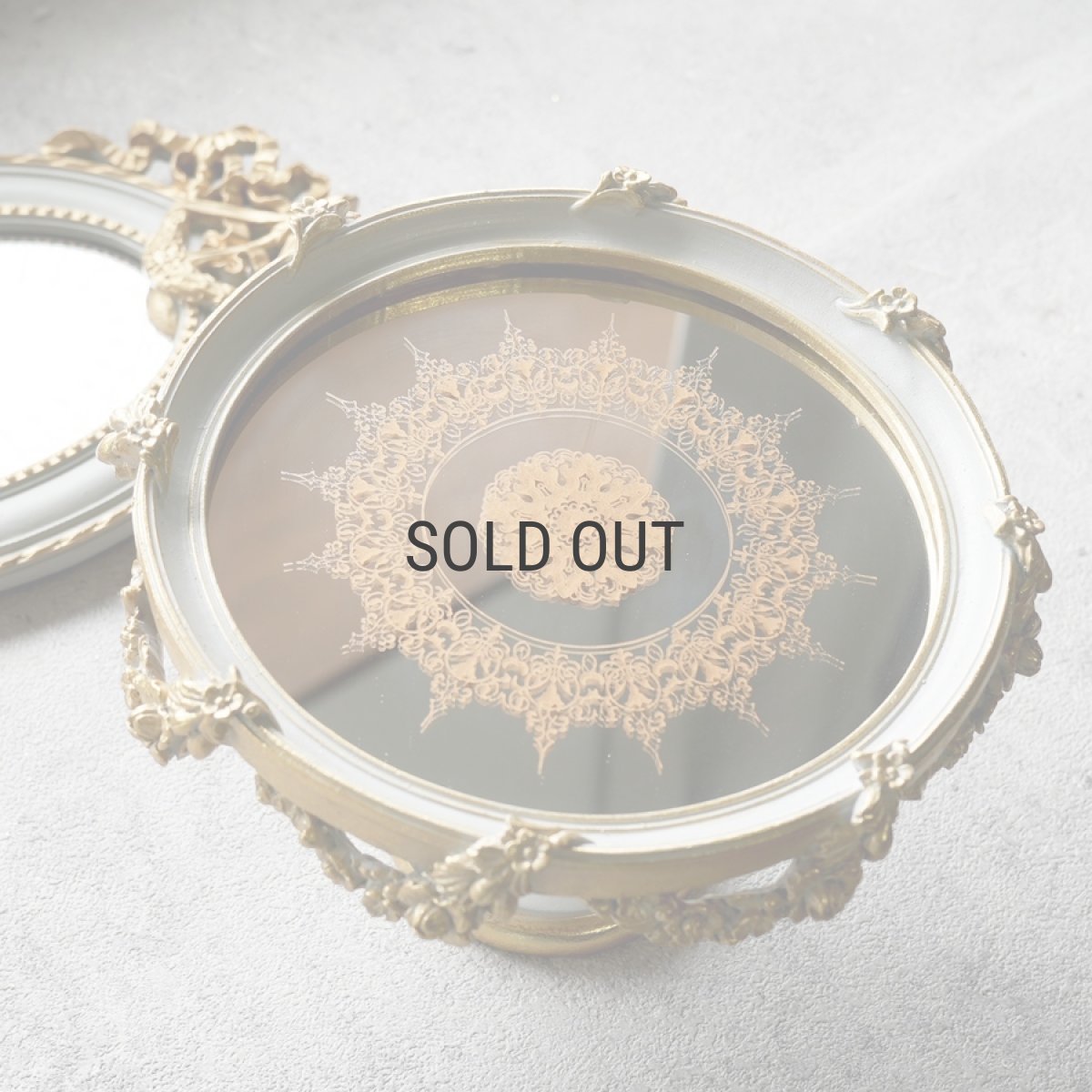 画像3: 【HM】フラワーガーランド　ミラートレイ　スタンド　グレイ　φ19.5cm×H12cm　アンティーク調 (3)