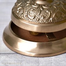 画像7: 【HM】クラシック　コールベル　真鍮　アンティーク風　φ10cm　H8cm 呼び鈴 (7)