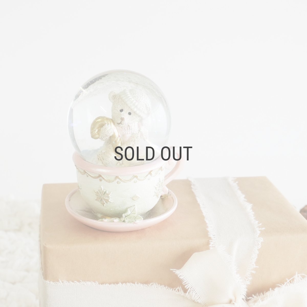 画像2: 【HM】パステルティーカップベア　スノードーム　H11cm シンプルでおしゃれ (2)