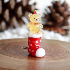 画像1: 【The Joy Luck Club】ベア＆ソックス　ガラス製　オブジェ　クリスマス　ミニチュア  (1)