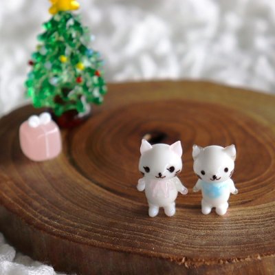 画像1: 【The Joy Luck Club】ピンクリボン　白猫　ネコ　　ねこちゃん　ガラス製　オブジェ　ミニチュア