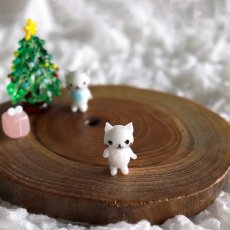 画像2: 【The Joy Luck Club】ピンクリボン　白猫　ネコ　　ねこちゃん　ガラス製　オブジェ　ミニチュア (2)