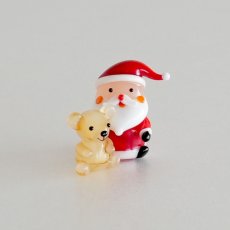 画像2: 【The Joy Luck Club】サンタさんベアと一緒　くまちゃん　20mm ガラス製　オブジェ　クリスマス　ミニチュア (2)