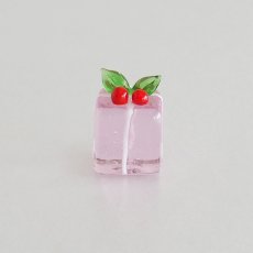 画像2: 【The Joy Luck Club】クリスマスプレゼント　ピンク　20mm プレゼント　ギフト　ガラス製　オブジェ　クリスマス　ミニチュア (2)