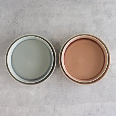 画像3: 【 Gift 】Lien 　プレート　M&L ペアセット 　リヤン　プレートM 21cm 　プレートL 24cm　磁器　日本製　ピンク　グレー (3)