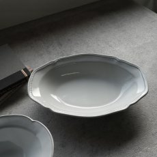 画像9: 【FICELLE】Elegan エレガン　深皿　DD  黒土　 クラシカルプレート　グレイ　フィセル 日本製　美濃焼　24.3 x 17 x 4.5cm (9)