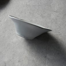 画像9: 【Fleur】フルール　ボウル　黒土　Des Pre　日本製　美濃焼　16.5 x 14 x 5.5cm   (9)