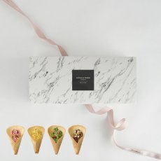 画像1: 【OCEAN & TERRE 】HANATABA  エディブルフラワー　ラングドシャx4個 (ストロベリー・バナナ・抹茶・チョコ)　ギフト　お土産に！ (1)