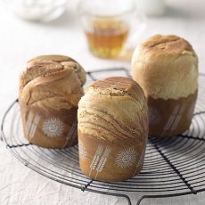 画像10: 【OCEAN & TERRE 】缶入りデニッシュパン　メープル　チョコレート　リッチミルク　非常食　ギフト　お土産に！  (10)
