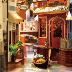 画像8: 【Rolife】ロマンティックなヴェネチア　Romantic Venice  Book Nook　ブックヌーク　ウッドパズル　ミニチュア　ブックエンド  (8)