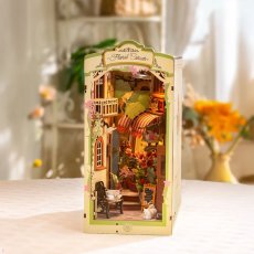 画像11: 【Rolife】出会いの花屋　Floral Coner Book Nook　ブックヌーク　ウッドパズル　ミニチュア　ブックエンド  (11)