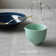 画像1: 【作山窯-SAKUZAN-】藍 -ai-　片口　ターコイズ　カップ　美濃焼　日本製 (1)