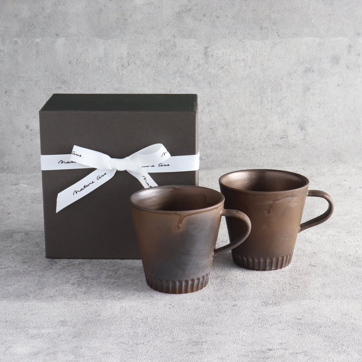 画像3: 【 Gift 】SAKUZAN DAYS  ストライプ　マグカップ　2個セット　DAYS　ホワイト　ブロンズ　Stripe Mug cup 日本製　美濃焼　作山窯 (3)