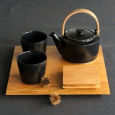画像3: 【SALIU 】祥-SYO- 土瓶型 急須 /黒/木製ハンドル/功山窯/美濃焼/日本製/ティーポット　おしゃれ　かわいい　きゅうす　茶こし　取っ手　人気　おすすめ (3)