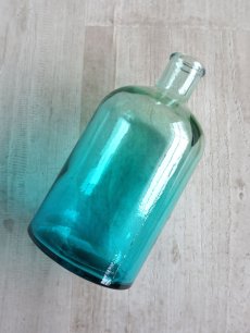 画像2: 【VALENCIA RECYCLE GLASS 】DOCE SKYインテリア ガラス ボトルS グラデーション フラワーアレンジメント 花器 花瓶 BLUE スペイン製 アンティーク 100％ リサイクルガラス (2)