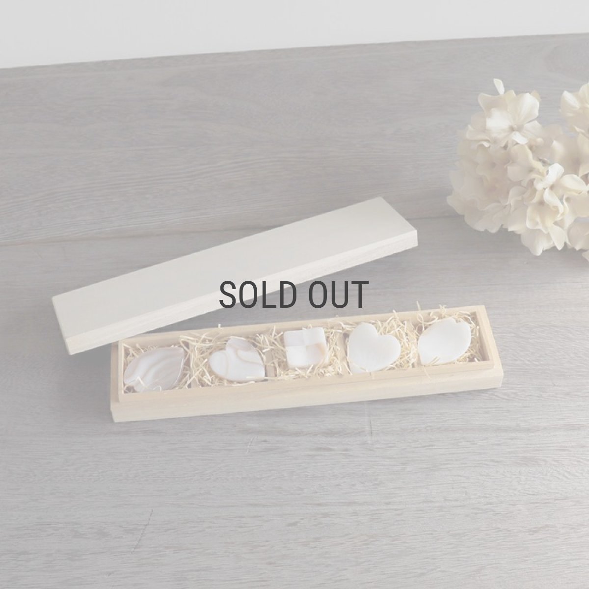 画像2: 【Pearl Collection】箸置き　５個セット　シェル　花びら　ハート　市松　木箱入り (2)