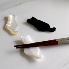 画像4: 【Pearl Collection】白貝　猫　箸置き　M シェル　インテリア　オーナメント　ねこ　ネコ　白猫 (4)