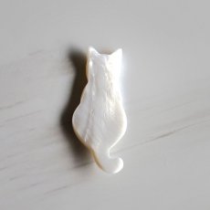 画像2: 【Pearl Collection】白貝　猫　箸置き　M シェル　インテリア　オーナメント　ねこ　ネコ　白猫 (2)