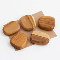 画像3: 【TEAK WOOD】マグネット 石ころ L　5個セット　磁石/チーク材/木製/ウッド/天然木/かわいい/おしゃれ/石/木 (3)