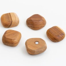 画像2: 【TEAK WOOD】マグネット 石ころ M　5個セット　磁石/チーク材/木製/ウッド/天然木/かわいい/おしゃれ/石/木 (2)