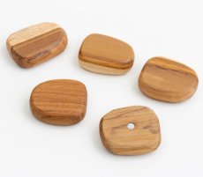 画像2: 【TEAK WOOD】マグネット 石ころ L　5個セット　磁石/チーク材/木製/ウッド/天然木/かわいい/おしゃれ/石/木 (2)