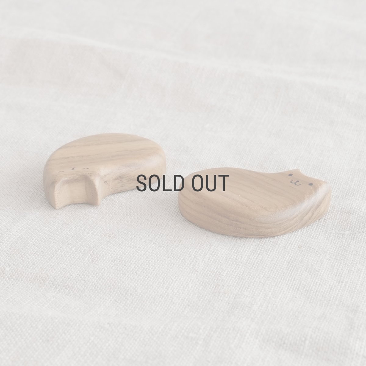 画像7: 【TEAK WOOD】猫の箸置き　木製　猫好きさんの心をくすぐる。天然木でつくった、大人可愛いカトラリーレスト　Sleep Smile   (7)