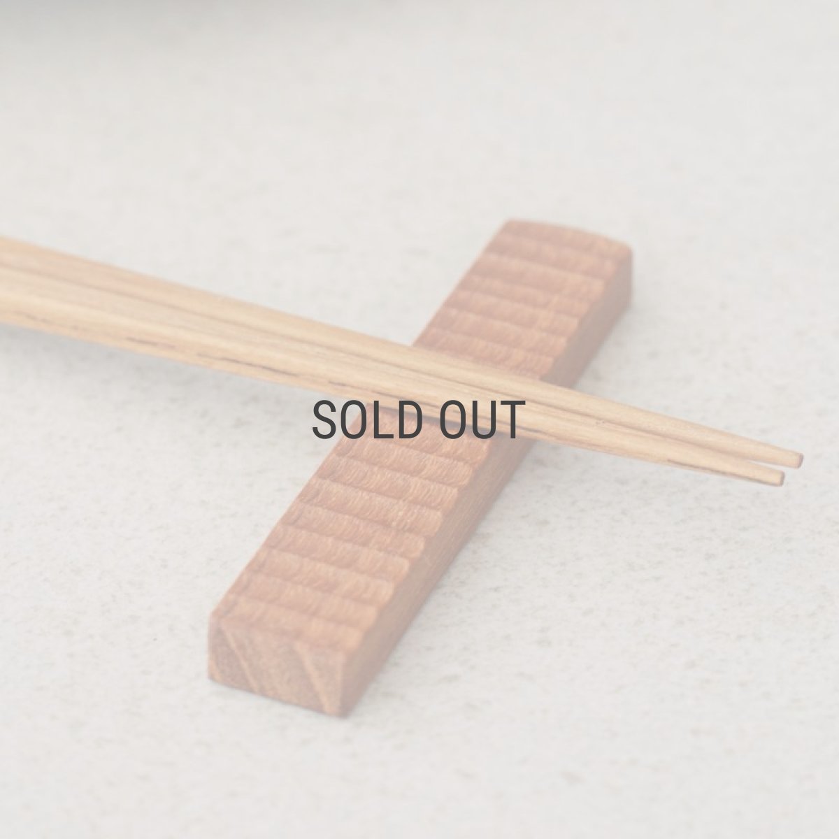 画像2: ネコポス対応【TEAK WOOD】箸置き　しのぎ　チーク　7.6ｃｍ (2)