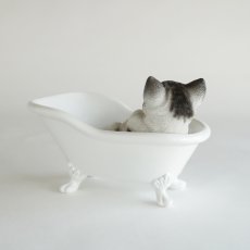 画像9: 【TYS】Cat in a bath 　キャット イン ア バス　猫バスタブ　オブジェ　レジン　19x12cm 　インテリア (9)