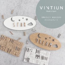 画像1: 【VINTIUN】ビンティウン　オーバル ナイト Night　ネームプレート　ウッドプレート　スペイン製　カスタマイズ　こども部屋　デコレーション　ドアサイン　サインプレート　 (1)