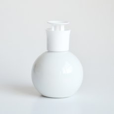 画像10: 【Globe】プッシュボトル 350ml グローブ　ホワイト　 除菌 　磁器　丸　ディスペンサー　詰替え容器　日本製　ロロ ウィルス対策  (10)