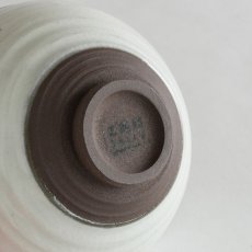 画像14: 【SALIU】抹茶彼是　正庵窯　京型抹茶碗　粉引き　黒流し　美濃焼　日本製　SALIU craft Japan　 (14)