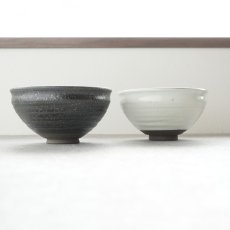 画像18: 【SALIU】抹茶彼是　正庵窯　京型抹茶碗　粉引き　黒流し　美濃焼　日本製　SALIU craft Japan　 (18)
